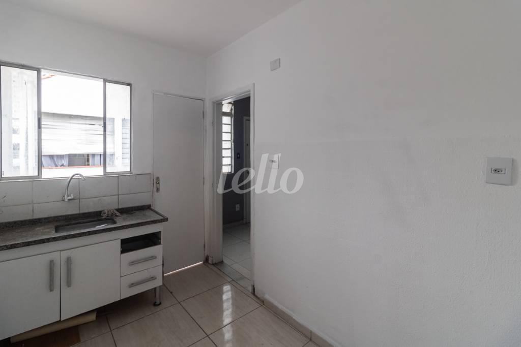 COZINHA de Apartamento para alugar, Padrão com 75 m², 2 quartos e em Liberdade - São Paulo