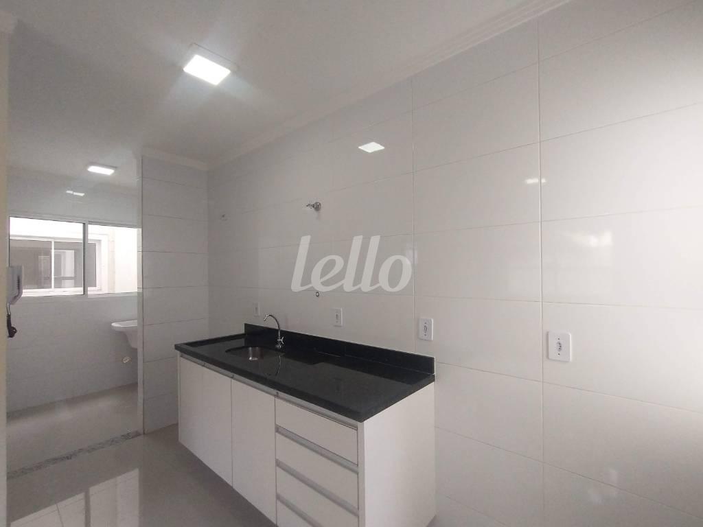COZINHA de Apartamento para alugar, Padrão com 30 m², 1 quarto e em Vila Bertioga - São Paulo