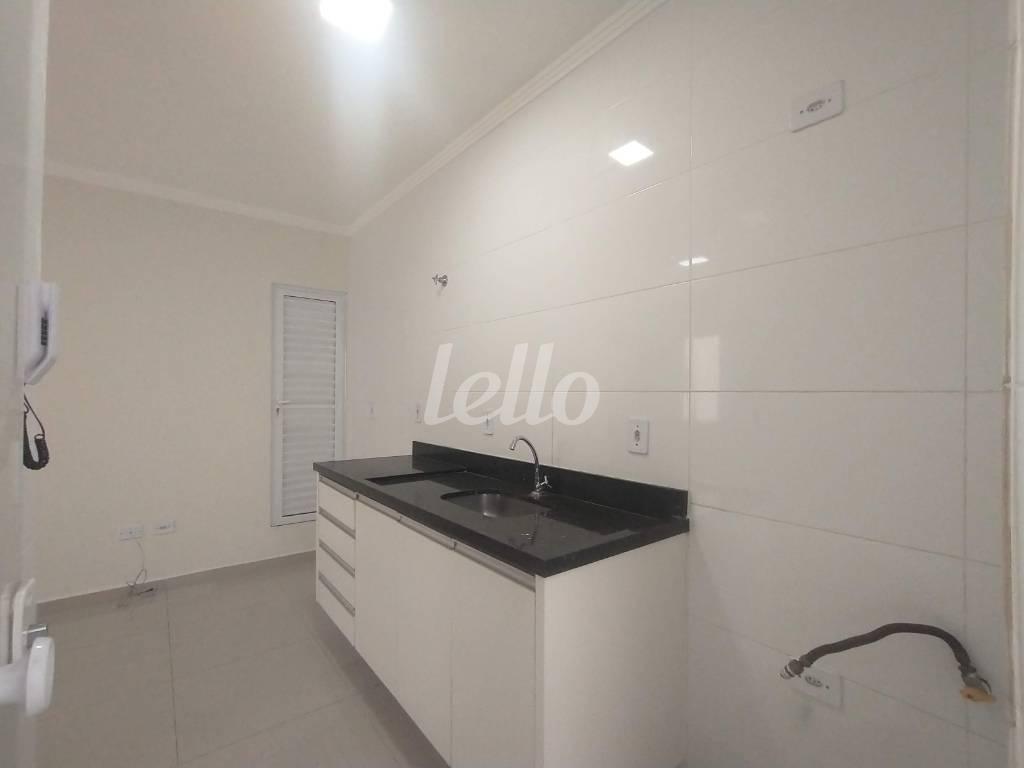 COZINHA de Apartamento para alugar, Padrão com 30 m², 1 quarto e em Vila Bertioga - São Paulo