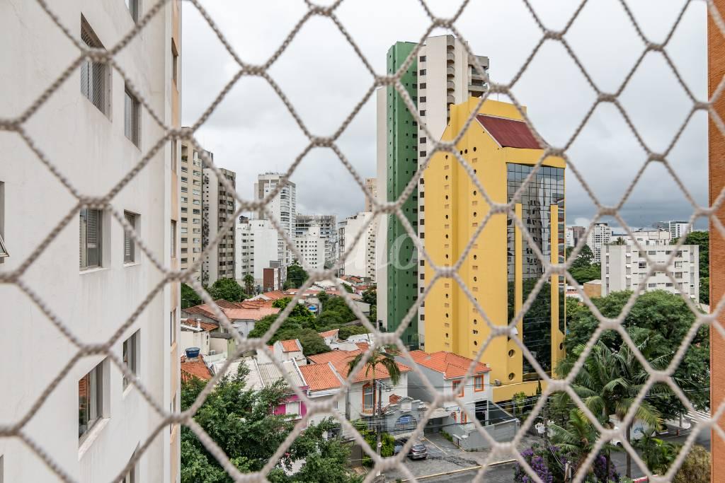 VISTA DA JANELA de Apartamento para alugar, Padrão com 106 m², 3 quartos e 1 vaga em Perdizes - São Paulo