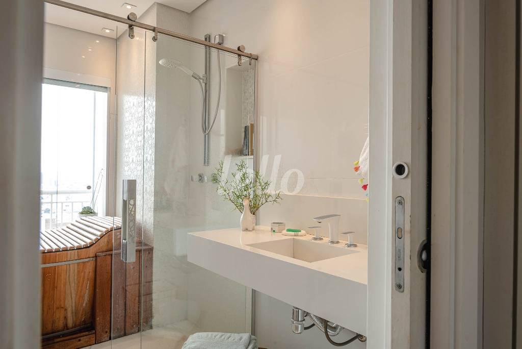 05SUITE-2_012 de Apartamento à venda, cobertura - Padrão com 210 m², 4 quartos e 4 vagas em Vila Carrão - São Paulo