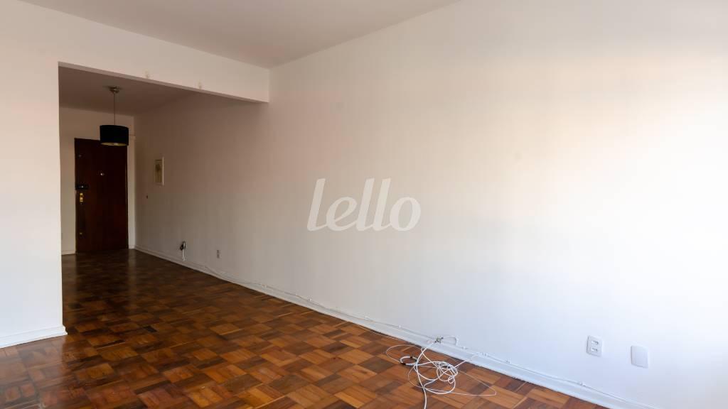 01SALA de Apartamento à venda, Padrão com 115 m², 2 quartos e 1 vaga em Vila Mariana - São Paulo