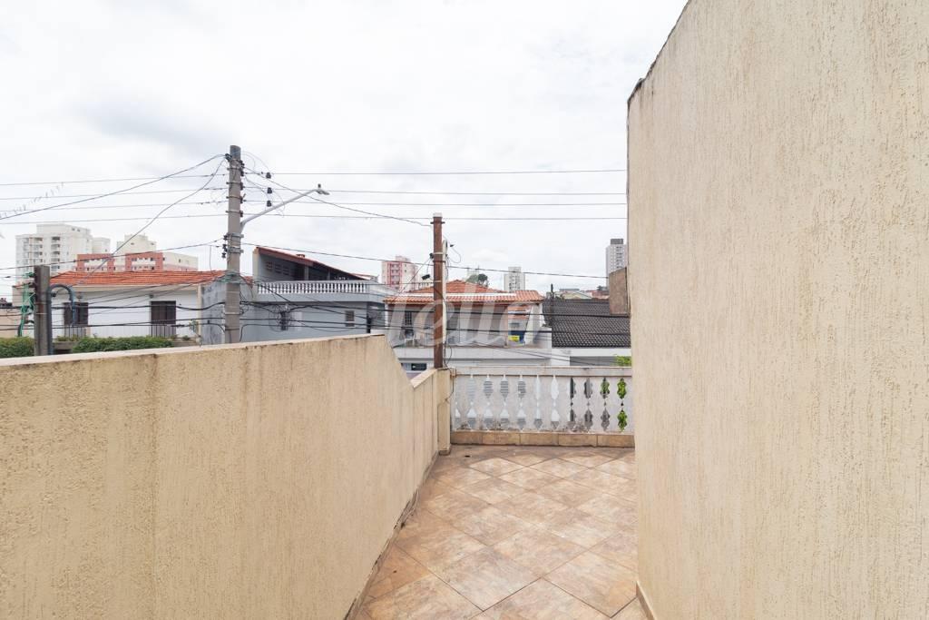 ÁREA EXTERNA de Casa à venda, sobrado com 125 m², 3 quartos e 2 vagas em Vila Carrão - São Paulo