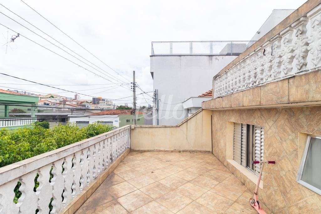 ÁREA EXTERNA de Casa à venda, sobrado com 125 m², 3 quartos e 2 vagas em Vila Carrão - São Paulo