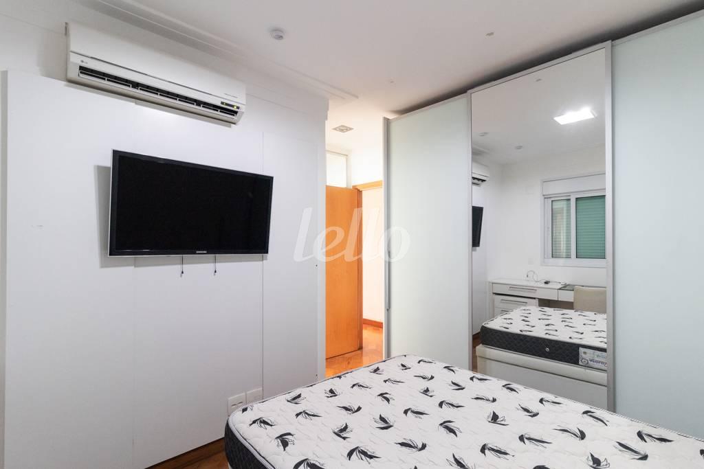 SUÍTE 3 de Apartamento à venda, Padrão com 218 m², 3 quartos e 4 vagas em Vila Regente Feijó - São Paulo