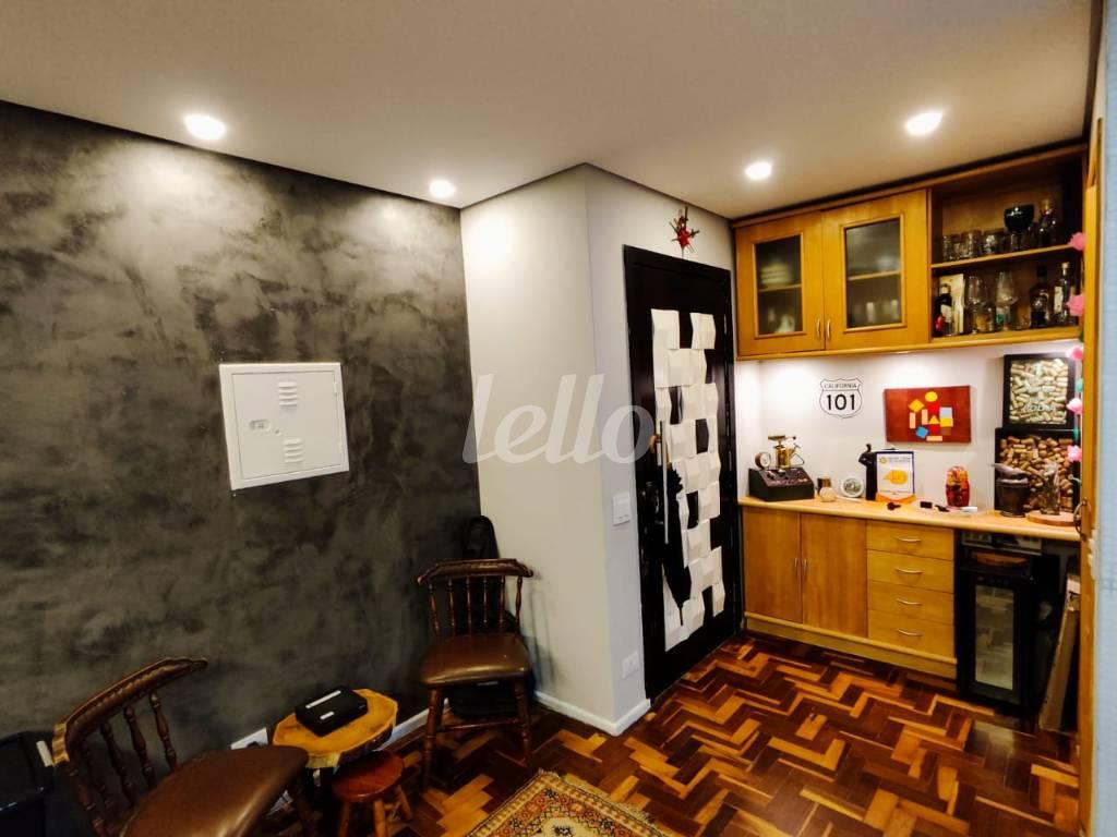 LIVING de Apartamento à venda, Padrão com 80 m², 2 quartos e 1 vaga em Planalto Paulista - São Paulo
