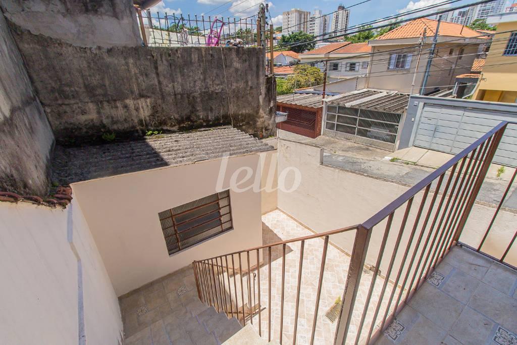 VARANDA de Casa para alugar, sobrado com 120 m², 2 quartos e 2 vagas em Vila Guarani - São Paulo