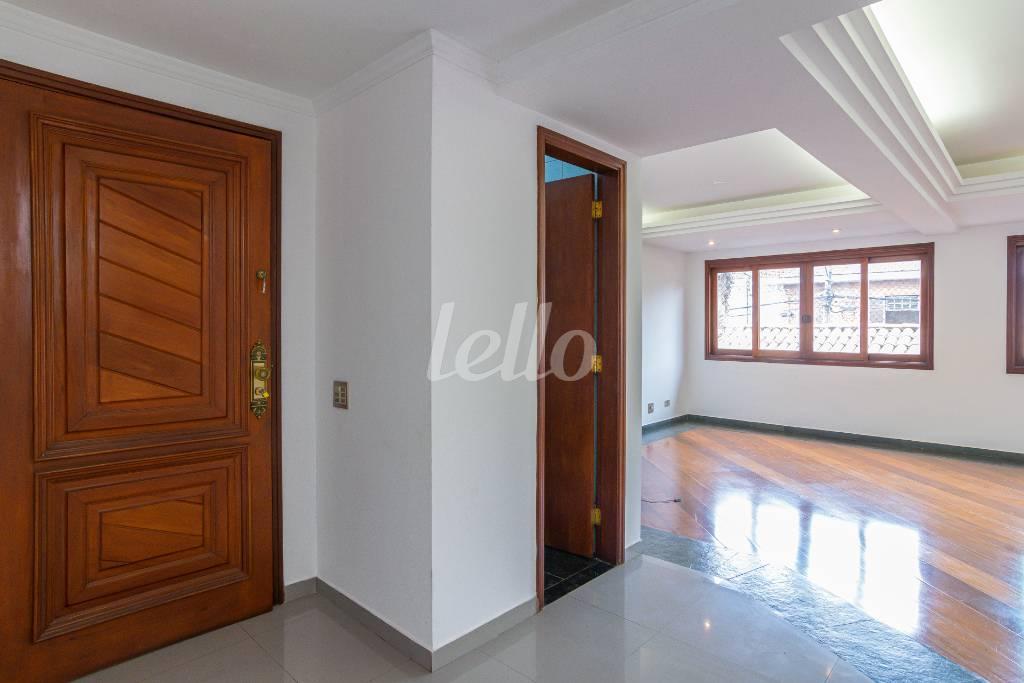 SALA de Casa para alugar, sobrado com 330 m², 6 quartos e 8 vagas em Vila Madalena - São Paulo