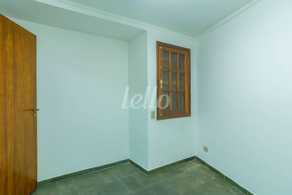 GARAGEM de Casa para alugar, sobrado com 330 m², 6 quartos e 8 vagas em Vila Madalena - São Paulo