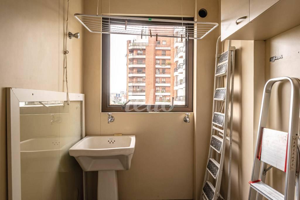 AREA DE SERVIÇO de Apartamento para alugar, Padrão com 180 m², 3 quartos e 2 vagas em Santa Cecília - São Paulo
