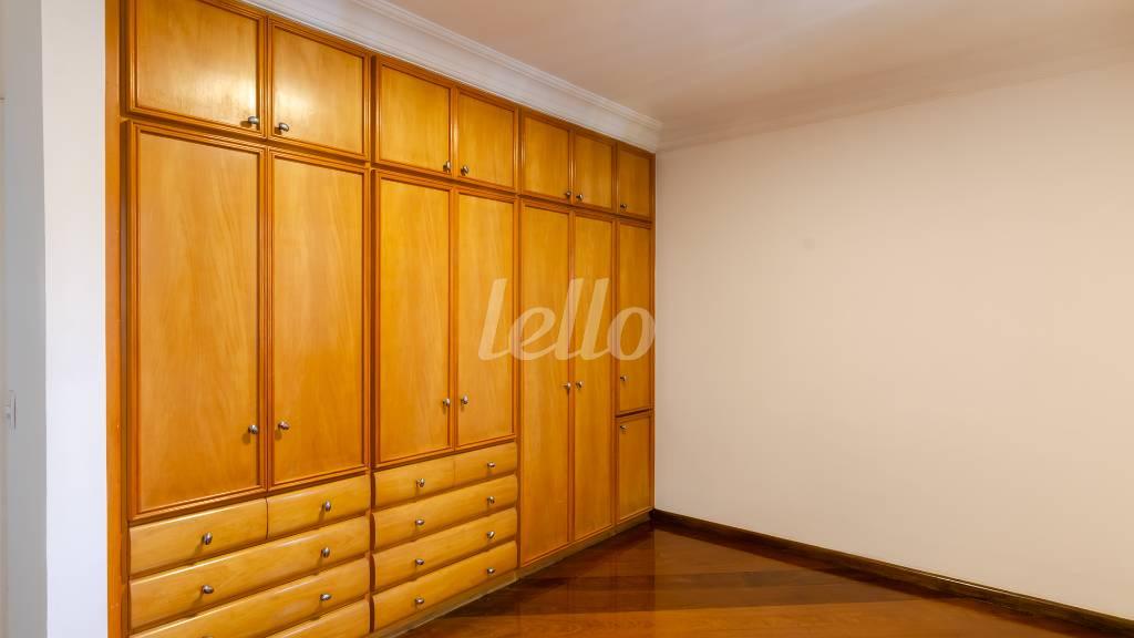 SUITE 2 de Apartamento para alugar, Padrão com 250 m², 4 quartos e 4 vagas em Planalto Paulista - São Paulo