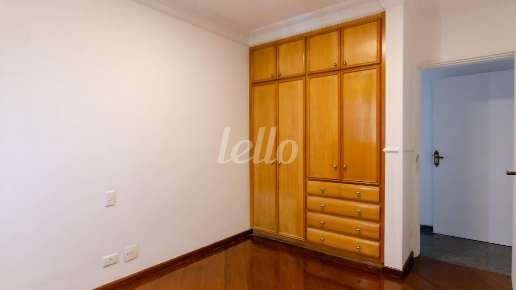 SUITE 3 de Apartamento para alugar, Padrão com 250 m², 4 quartos e 4 vagas em Planalto Paulista - São Paulo