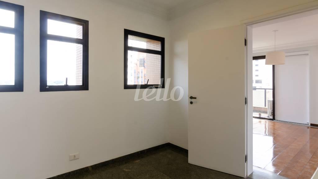 COPA de Apartamento para alugar, Padrão com 250 m², 4 quartos e 4 vagas em Planalto Paulista - São Paulo