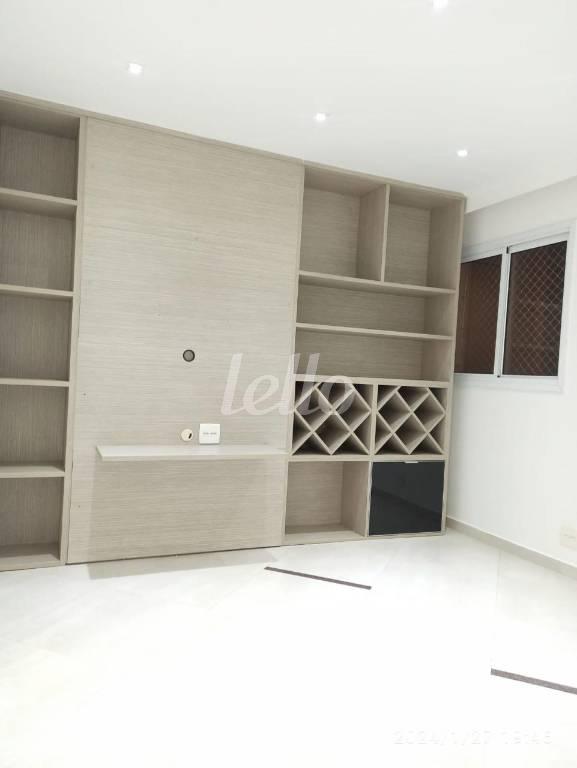 SALA ÍNTIMA de Apartamento à venda, cobertura - Padrão com 83 m², 1 quarto e 2 vagas em Casa Branca - Santo André