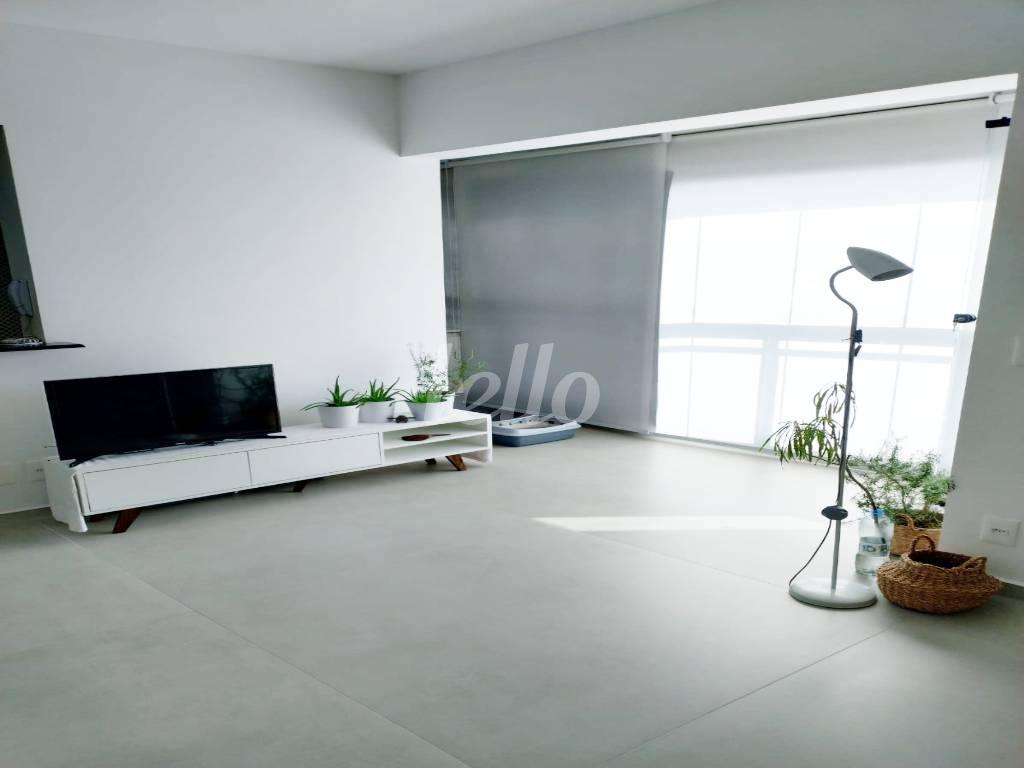 LIVING de Apartamento à venda, Padrão com 52 m², 1 quarto e 1 vaga em Indianópolis - São Paulo