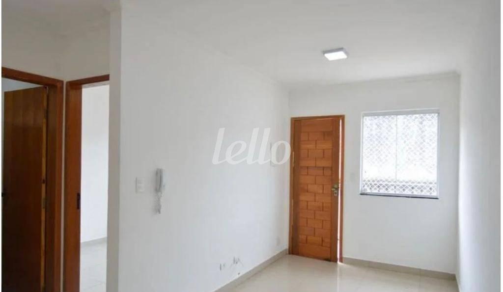 3 de Casa à venda, em condomínio - térrea com 24 m², 1 quarto e 1 vaga em Penha de França - São Paulo