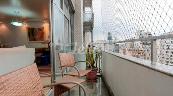 VARANDA de Apartamento para alugar, Padrão com 200 m², 4 quartos e 1 vaga em Vila Buarque - São Paulo