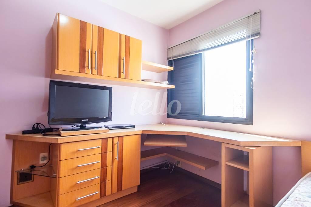 DORMITÓRIO 1 de Apartamento para alugar, Padrão com 78 m², 3 quartos e 1 vaga em Vila Bertioga - São Paulo