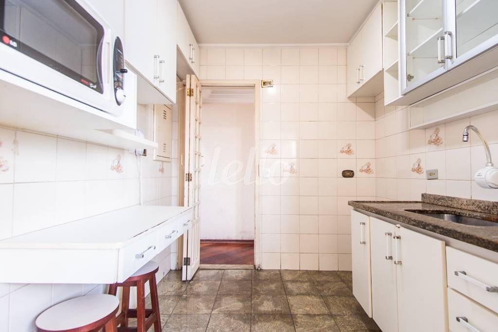 COZINHA de Apartamento para alugar, Padrão com 78 m², 3 quartos e 1 vaga em Vila Bertioga - São Paulo