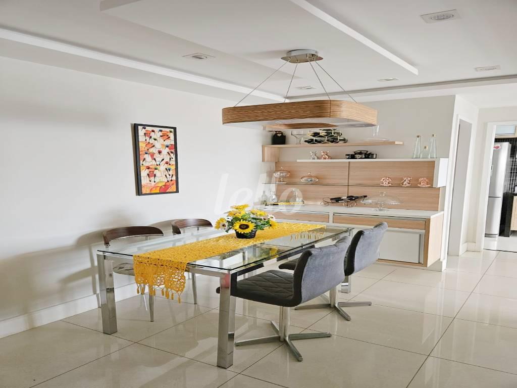 LIVING de Apartamento à venda, Padrão com 100 m², 3 quartos e 2 vagas em Chácara Inglesa - São Paulo