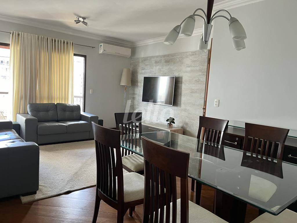 LIVING de Apartamento à venda, Padrão com 146 m², 3 quartos e 3 vagas em Saúde - São Paulo
