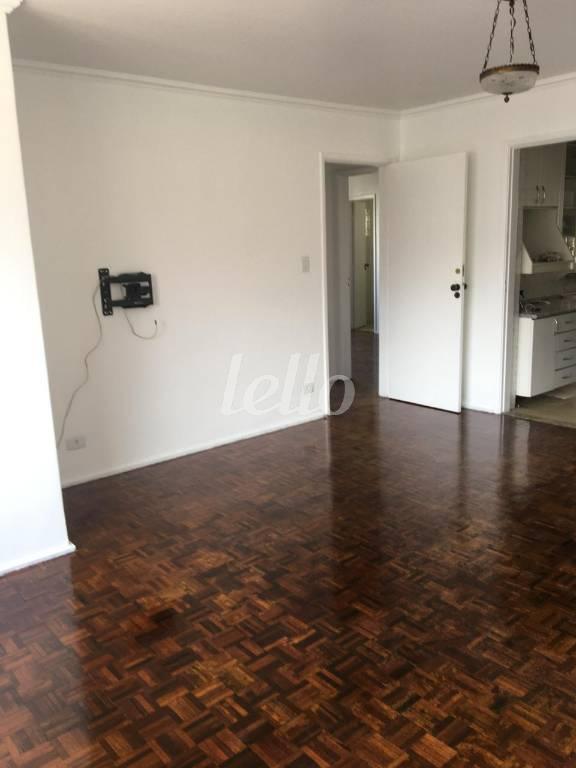 SALA de Apartamento para alugar, Padrão com 94 m², 3 quartos e 1 vaga em Vila Buarque - São Paulo