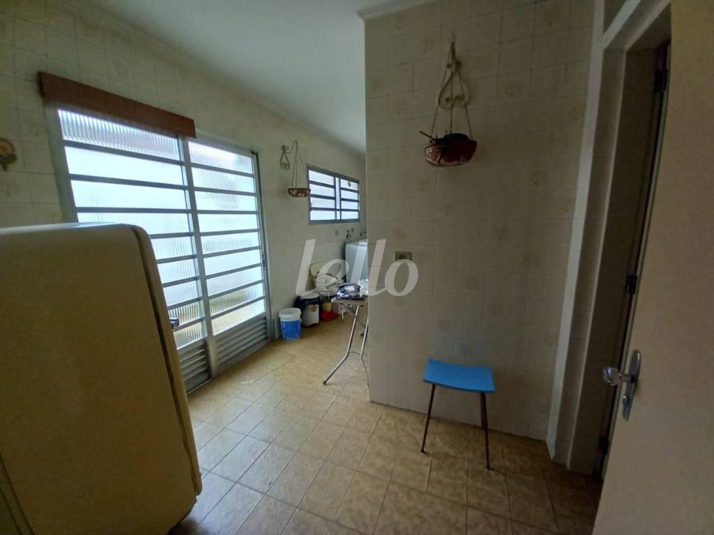 ÁREA DE SERVIÇO de Casa à venda, térrea com 349 m², 4 quartos e 5 vagas em Tremembé - São Paulo