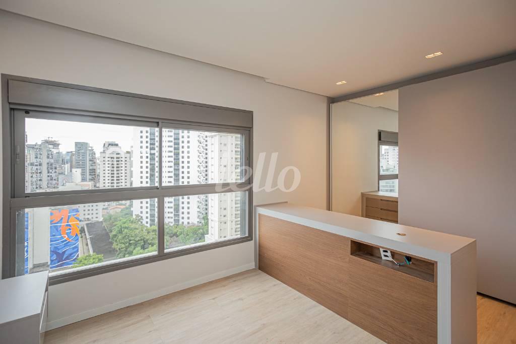 SUITE-1 de Apartamento à venda, Padrão com 154 m², 3 quartos e 3 vagas em Vila Nova Conceição - São Paulo