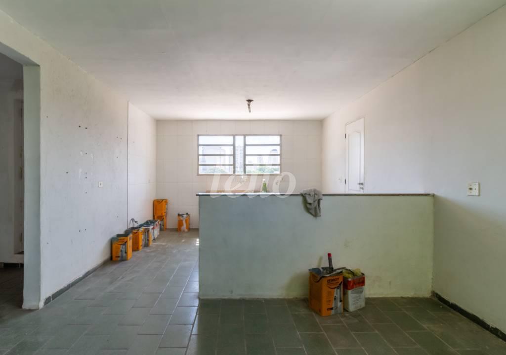 SALA de Sala / Conjunto para alugar, Padrão com 240 m², e em Barra Funda - São Paulo