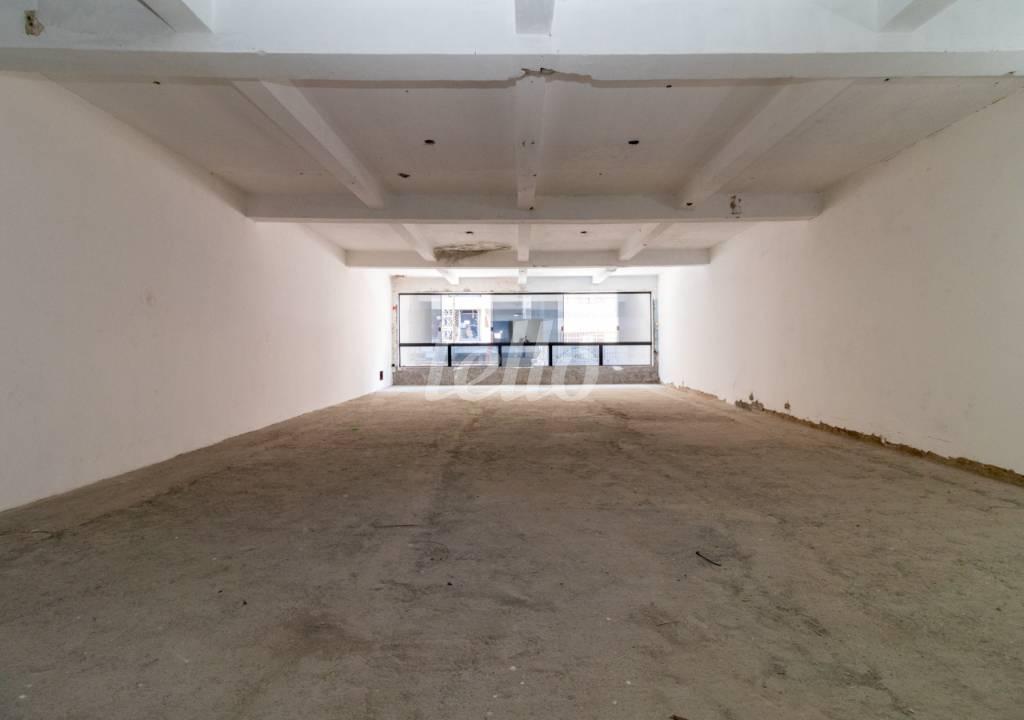 LOJA de Loja para alugar, Padrão com 280 m², e em Santa Efigenia - São Paulo