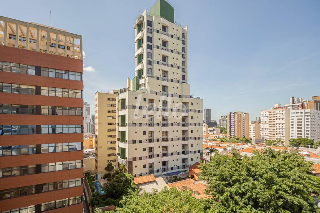VISTA DORMITORIO 1 de Apartamento à venda, Padrão com 73 m², 3 quartos e 1 vaga em Pinheiros - São Paulo