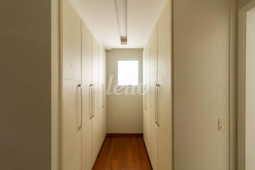 SUITE 2 de Apartamento para alugar, Padrão com 221 m², 3 quartos e 4 vagas em Vila Pompeia - São Paulo