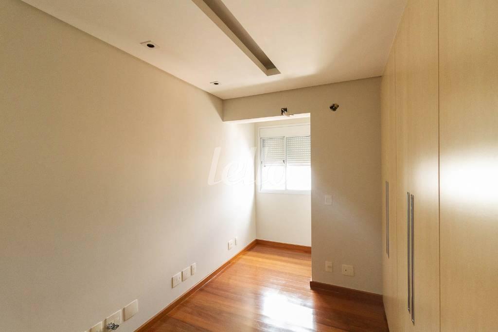 SUITE 3 de Apartamento para alugar, Padrão com 221 m², 3 quartos e 4 vagas em Vila Pompeia - São Paulo