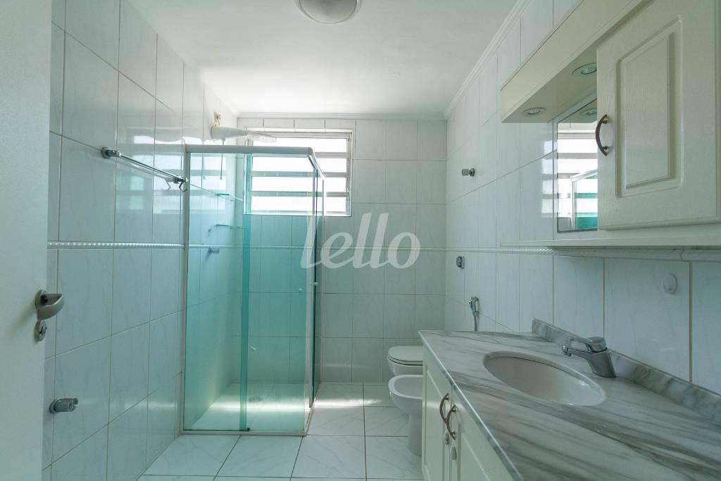 BANHEIRO de Apartamento para alugar, Padrão com 149 m², 3 quartos e 1 vaga em Cerqueira César - São Paulo