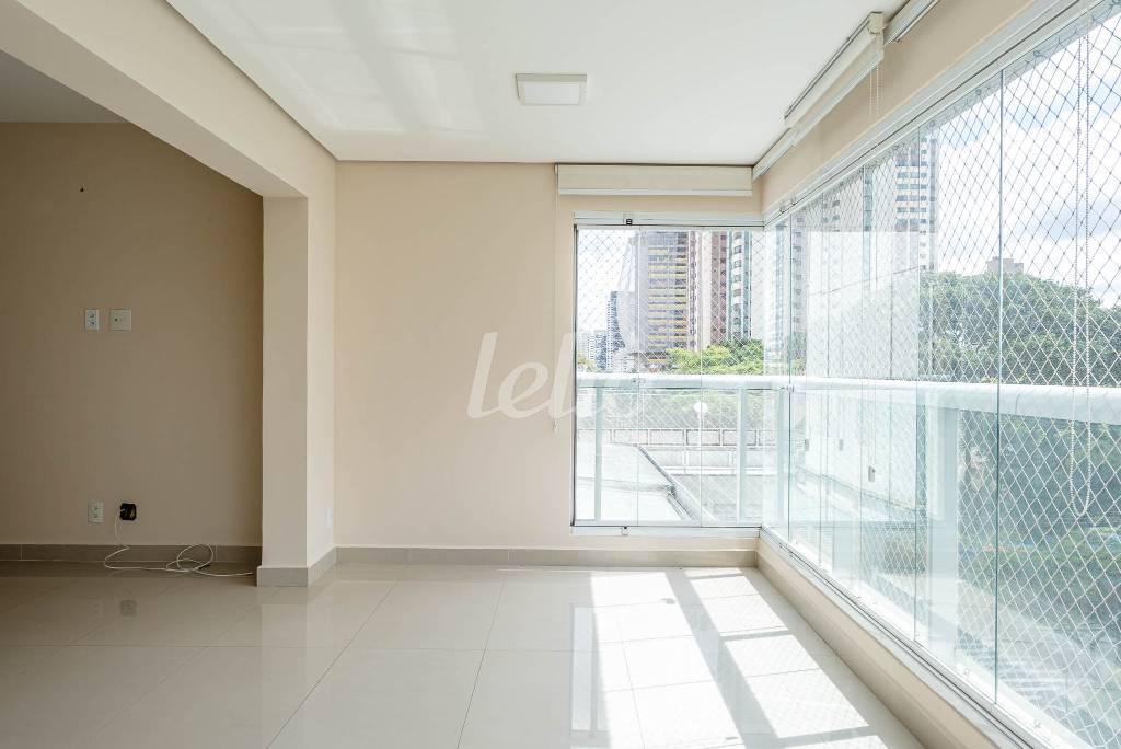 SALA de Apartamento para alugar, Padrão com 115 m², 3 quartos e 3 vagas em Tatuapé - São Paulo