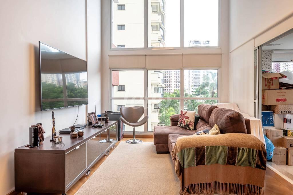 SALA DE ESTAR de Apartamento à venda, Padrão com 146 m², 3 quartos e 3 vagas em Vila Gomes Cardim - São Paulo
