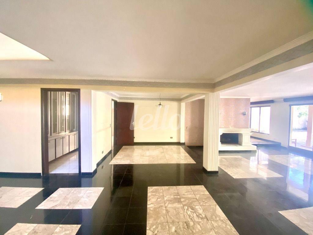 SALA de Casa para alugar, sobrado com 426 m², 5 quartos e 4 vagas em Jardim Marajoara - São Paulo
