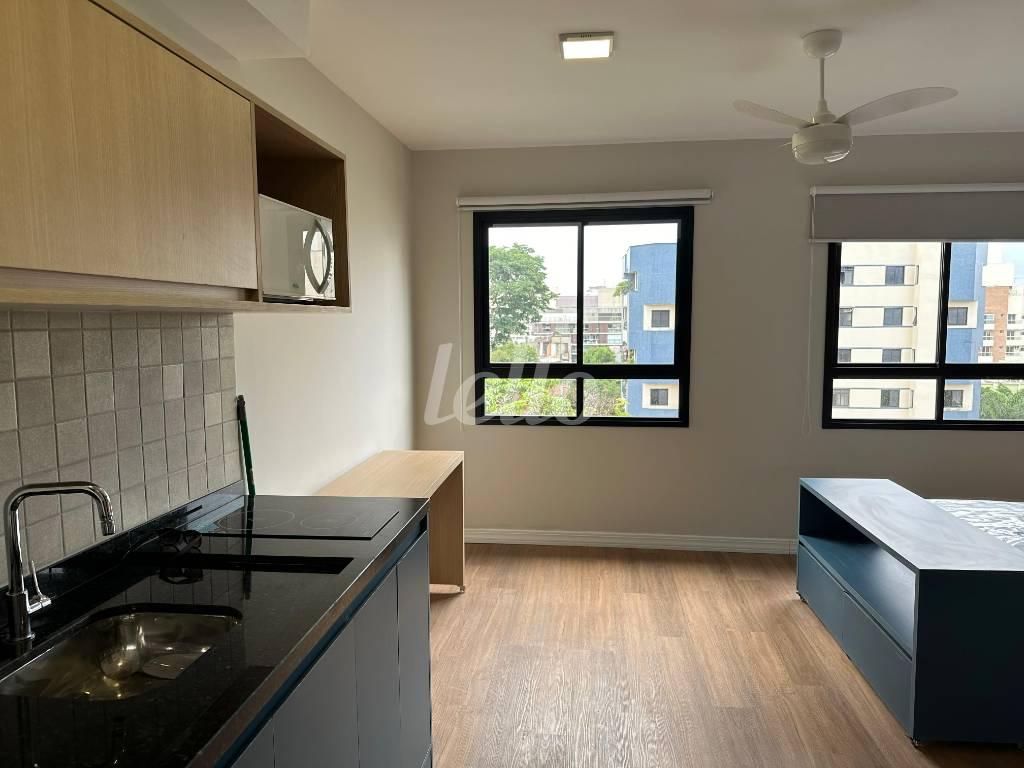 COZINHA de Apartamento para alugar, Padrão com 25 m², 1 quarto e em Pinheiros - São Paulo