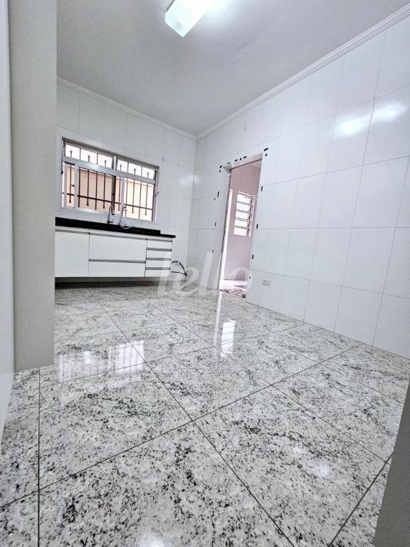 INTERIOR de Casa à venda, sobrado com 180 m², 4 quartos e 3 vagas em Vila Carioca - São Paulo
