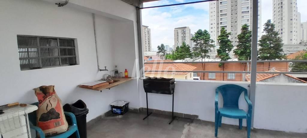 TERRAÇO de Sala / Conjunto para alugar, Padrão com 40 m², e em Lapa - São Paulo