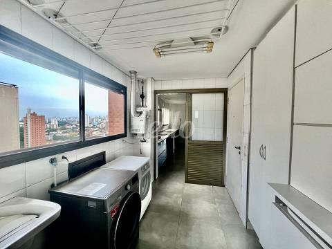 19 de Apartamento para alugar, Padrão com 190 m², 3 quartos e 3 vagas em Vila Clementino - São Paulo