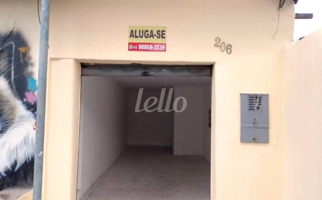 FACHADA de Salão para alugar, Padrão com 25 m², e 1 vaga em Pauliceia - São Bernardo do Campo