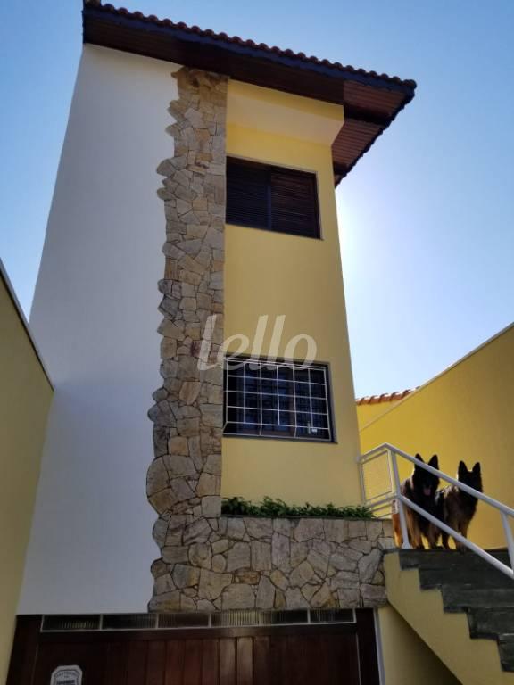 FACHADA de Casa à venda, assobradada com 202 m², 3 quartos e 3 vagas em Vila Floresta - Santo André