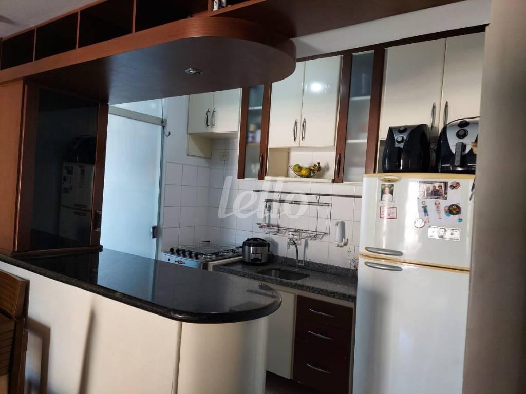 COZINHA AMERICANA de Apartamento à venda, Padrão com 53 m², 2 quartos e 1 vaga em Vila Santa Clara - São Paulo
