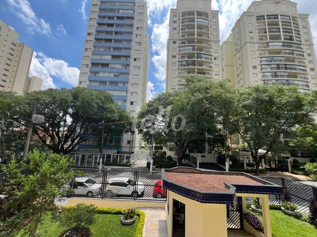 VISTA EXTERNA de Apartamento à venda, Padrão com 85 m², 3 quartos e 1 vaga em Vila Ipojuca - São Paulo