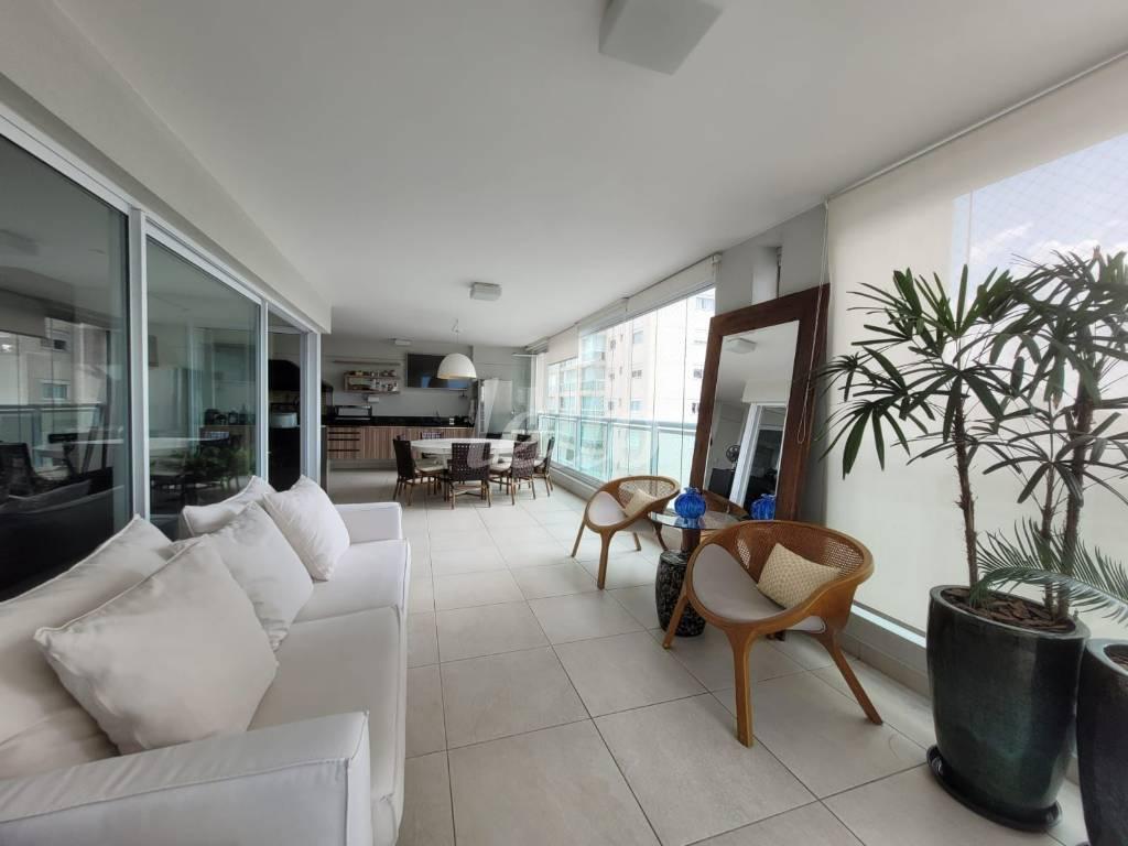VARANDA GOURMET de Apartamento para alugar, Padrão com 285 m², 3 quartos e 3 vagas em Água Branca - São Paulo
