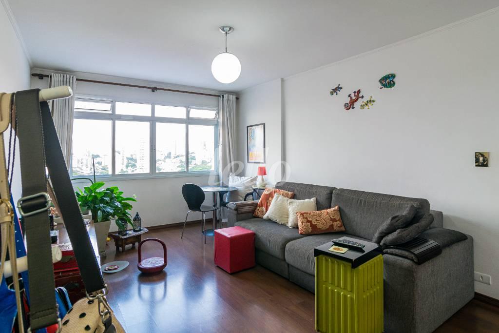 SALA de Apartamento para alugar, Padrão com 83 m², e em Vila Romana - São Paulo