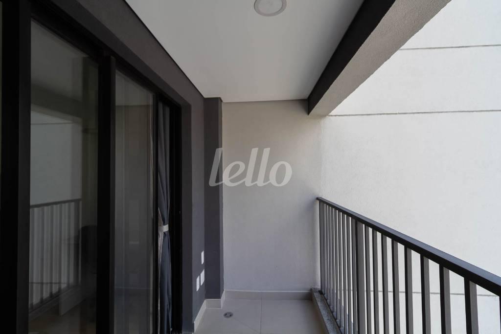 SACADA de Apartamento para alugar, Padrão com 23 m², 1 quarto e em Vila Mariana - São Paulo