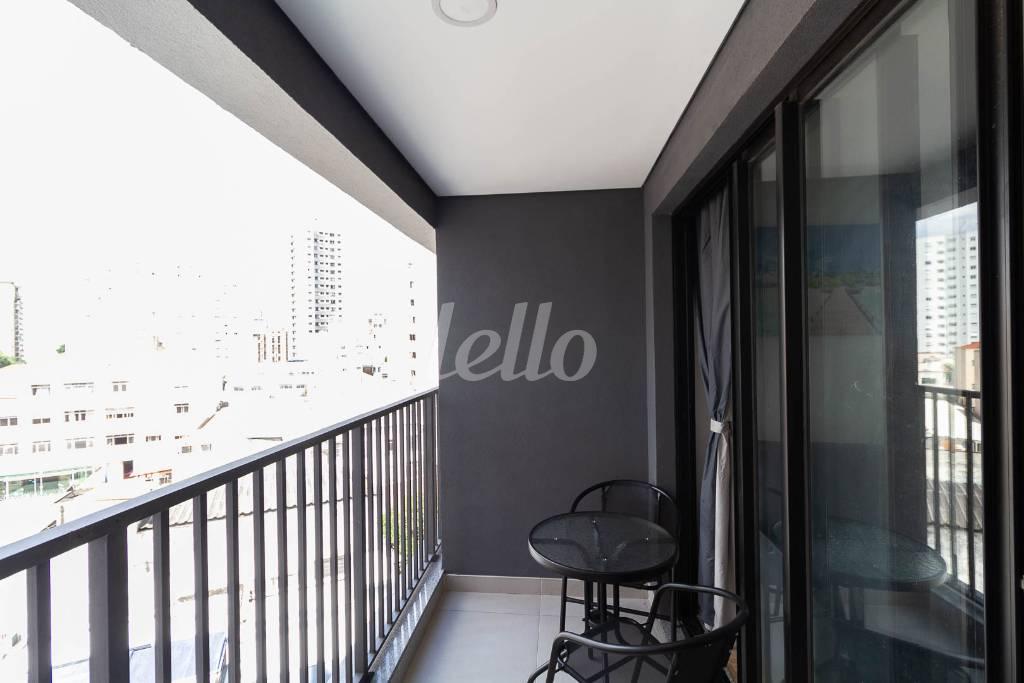 SACADA de Apartamento para alugar, Padrão com 23 m², 1 quarto e em Vila Mariana - São Paulo