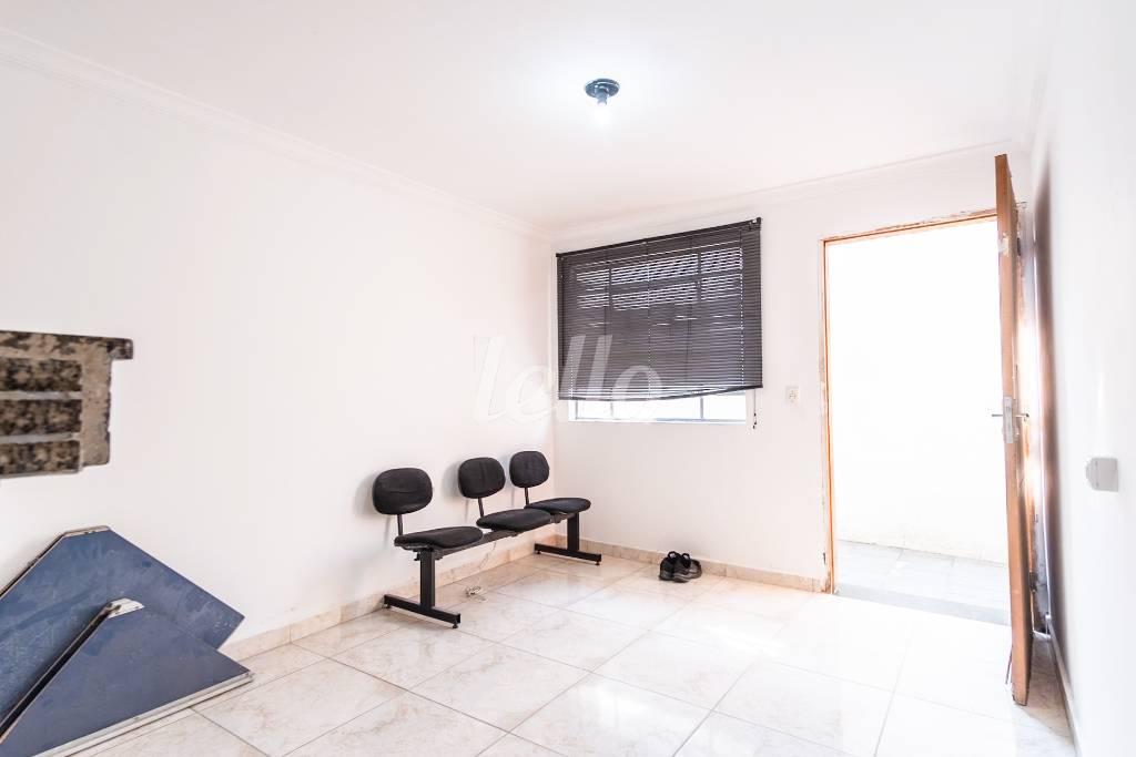 03EDICULA-DAS-FRENTES_004 de Salão para alugar, sobrado com 360 m², e 3 vagas em Vila Formosa - São Paulo